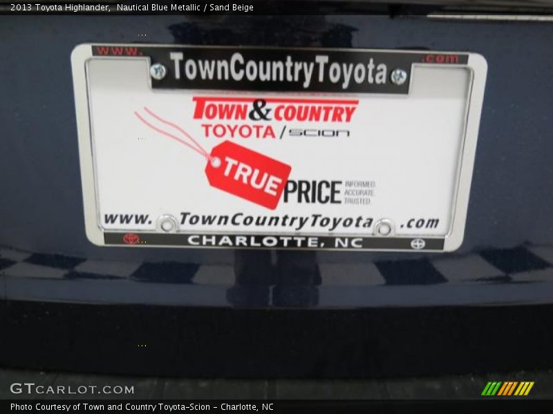 Nautical Blue Metallic / Sand Beige 2013 Toyota Highlander