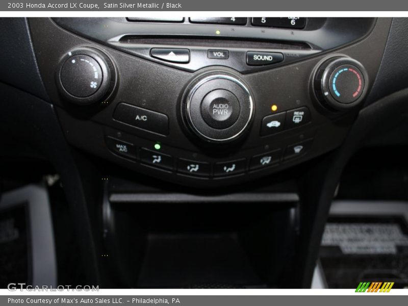 Satin Silver Metallic / Black 2003 Honda Accord LX Coupe