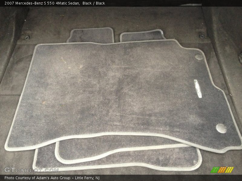 Black / Black 2007 Mercedes-Benz S 550 4Matic Sedan