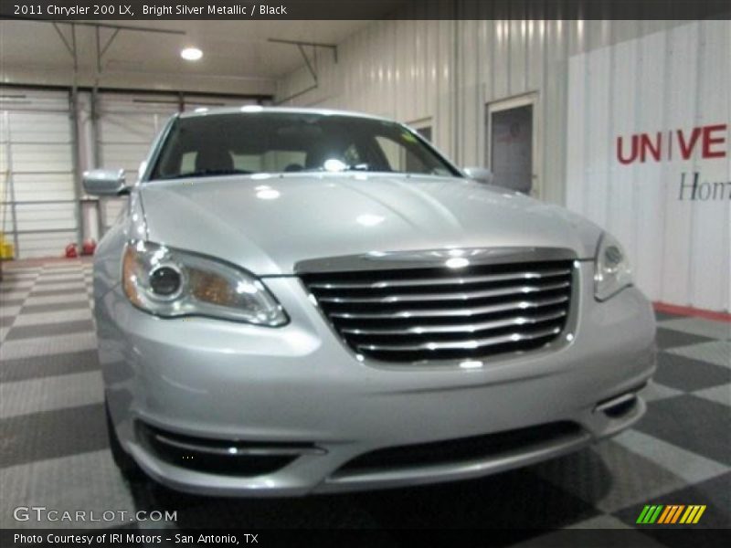 Bright Silver Metallic / Black 2011 Chrysler 200 LX
