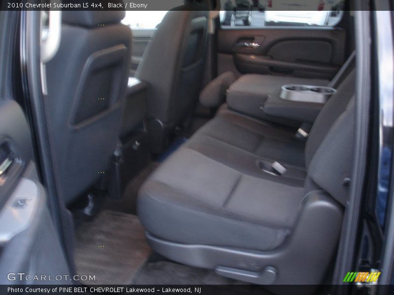 Black / Ebony 2010 Chevrolet Suburban LS 4x4