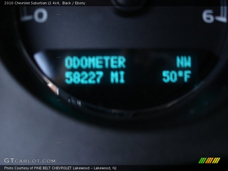 Black / Ebony 2010 Chevrolet Suburban LS 4x4