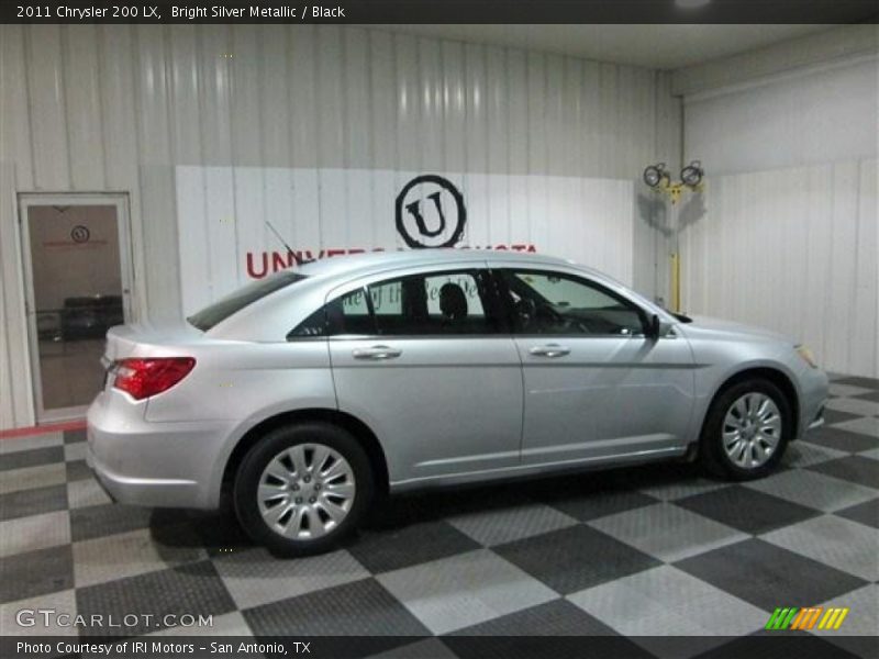 Bright Silver Metallic / Black 2011 Chrysler 200 LX