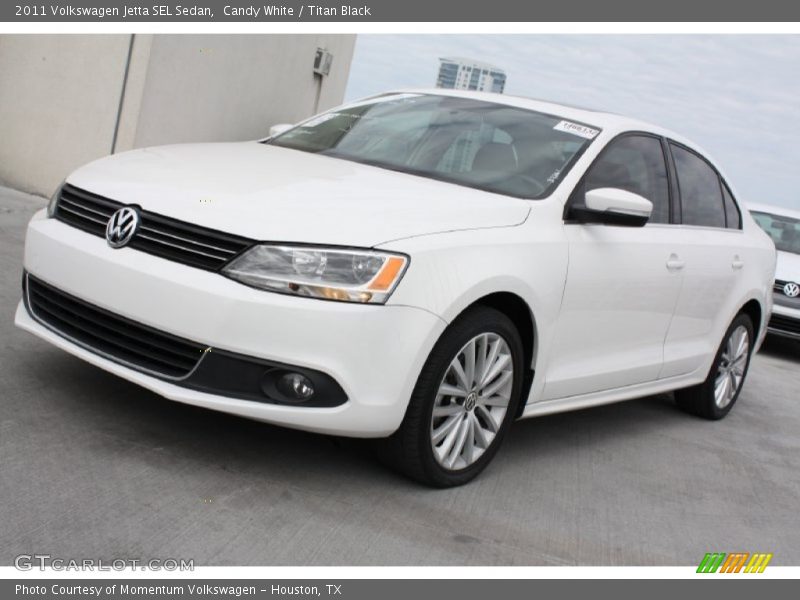 Candy White / Titan Black 2011 Volkswagen Jetta SEL Sedan