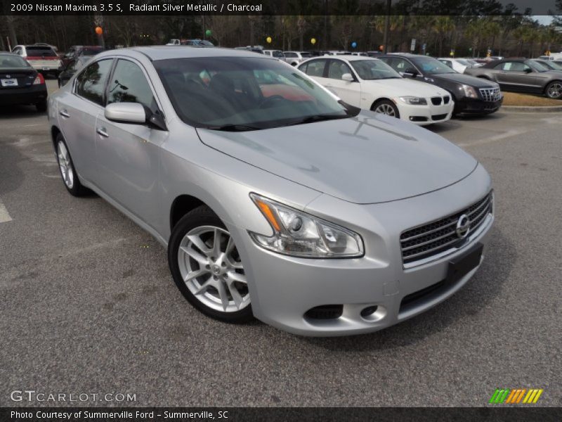 Radiant Silver Metallic / Charcoal 2009 Nissan Maxima 3.5 S