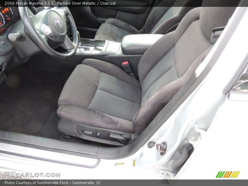 Radiant Silver Metallic / Charcoal 2009 Nissan Maxima 3.5 S