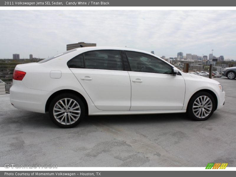 Candy White / Titan Black 2011 Volkswagen Jetta SEL Sedan
