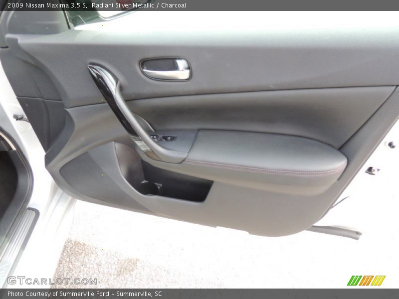 Radiant Silver Metallic / Charcoal 2009 Nissan Maxima 3.5 S