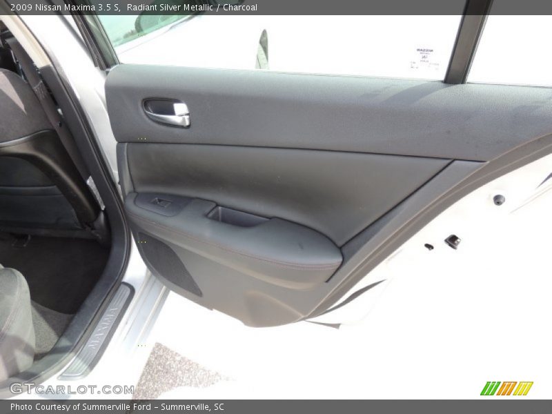 Radiant Silver Metallic / Charcoal 2009 Nissan Maxima 3.5 S