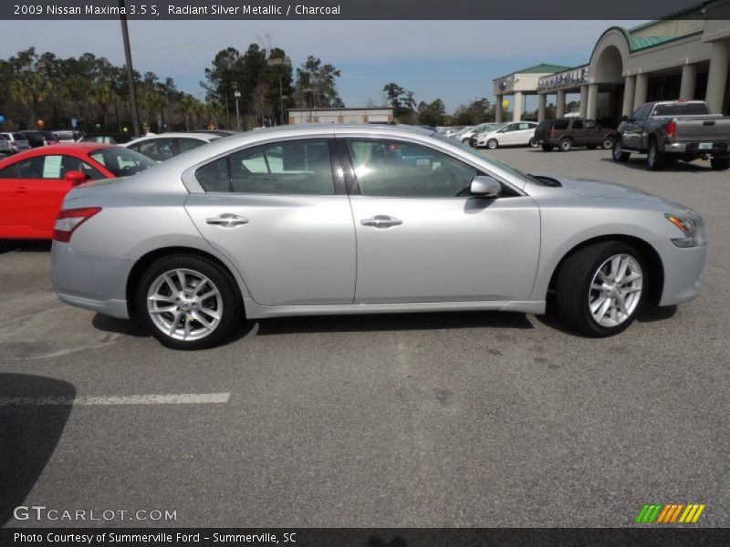 Radiant Silver Metallic / Charcoal 2009 Nissan Maxima 3.5 S