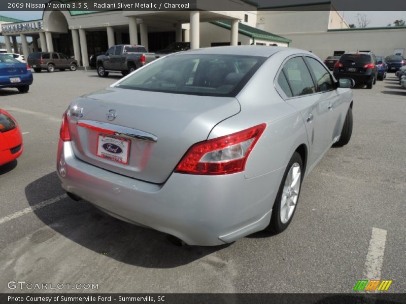 Radiant Silver Metallic / Charcoal 2009 Nissan Maxima 3.5 S