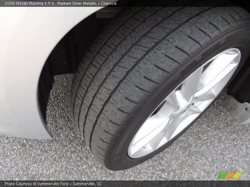 Radiant Silver Metallic / Charcoal 2009 Nissan Maxima 3.5 S