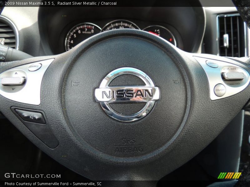 Radiant Silver Metallic / Charcoal 2009 Nissan Maxima 3.5 S