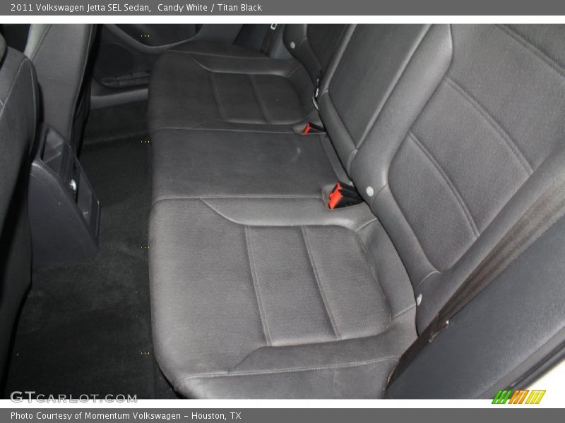 Candy White / Titan Black 2011 Volkswagen Jetta SEL Sedan