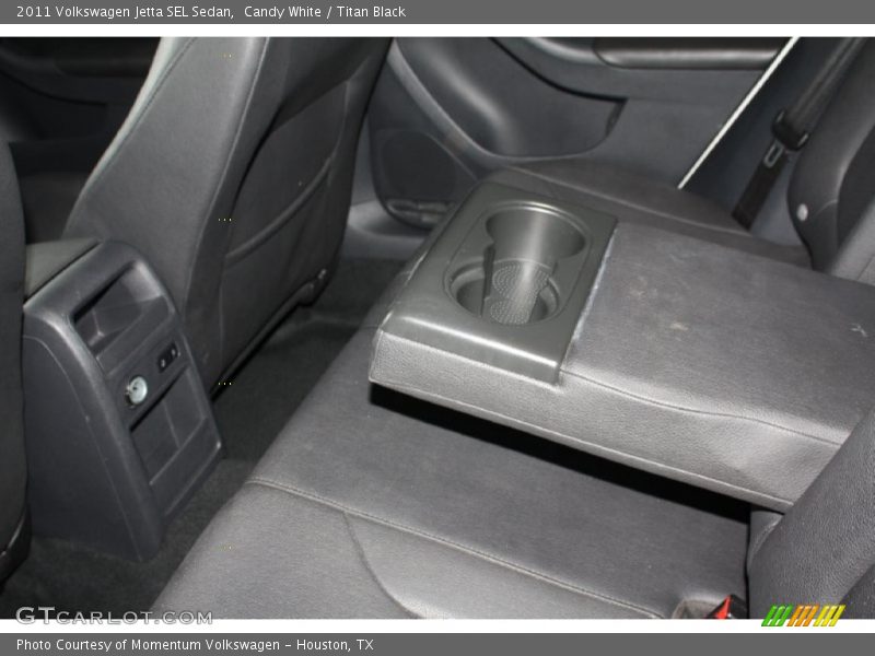 Candy White / Titan Black 2011 Volkswagen Jetta SEL Sedan