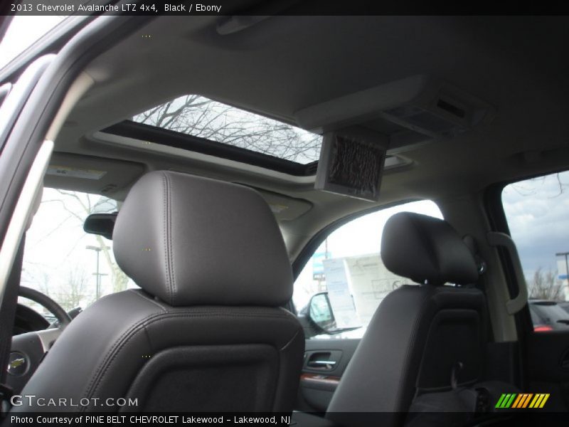Black / Ebony 2013 Chevrolet Avalanche LTZ 4x4