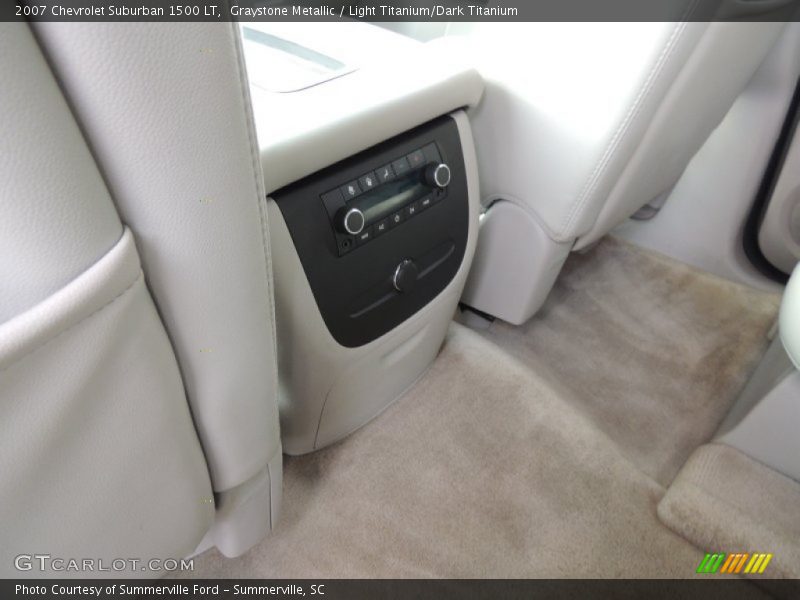 Graystone Metallic / Light Titanium/Dark Titanium 2007 Chevrolet Suburban 1500 LT