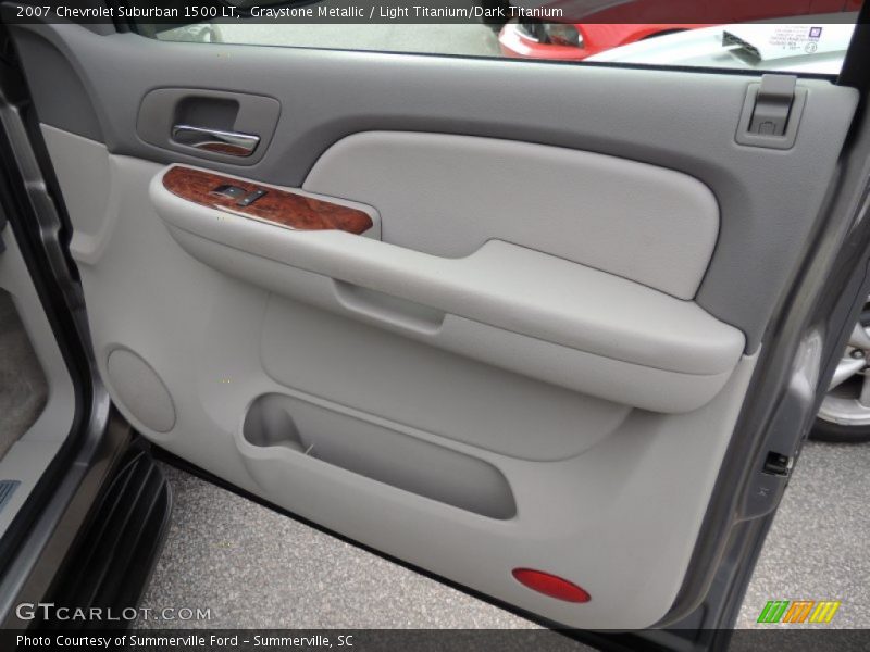 Graystone Metallic / Light Titanium/Dark Titanium 2007 Chevrolet Suburban 1500 LT