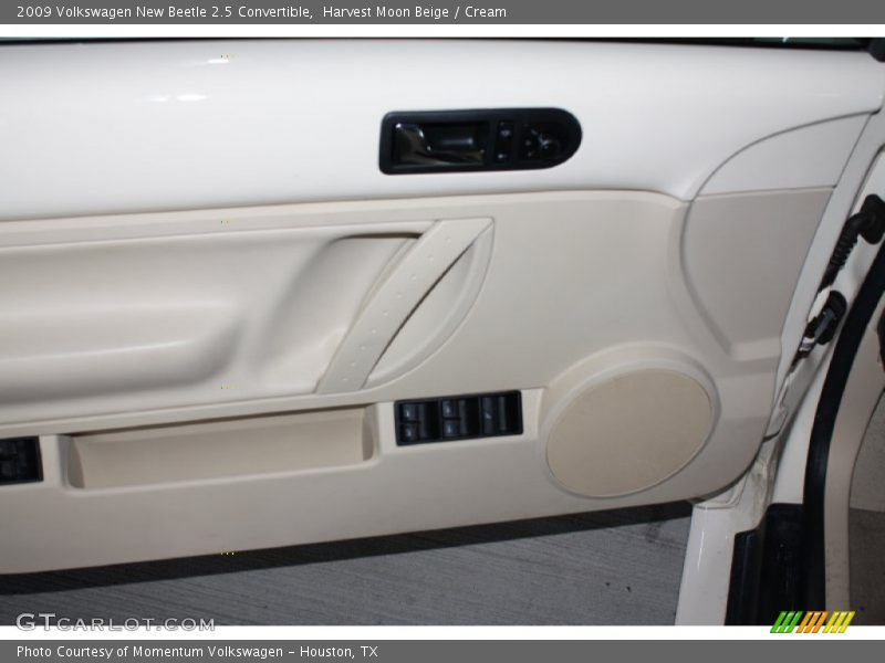 Harvest Moon Beige / Cream 2009 Volkswagen New Beetle 2.5 Convertible