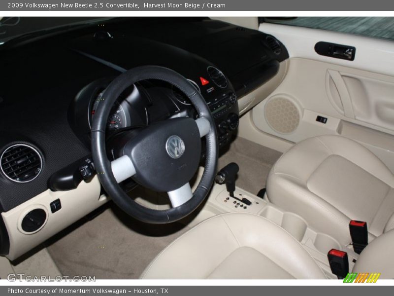 Harvest Moon Beige / Cream 2009 Volkswagen New Beetle 2.5 Convertible