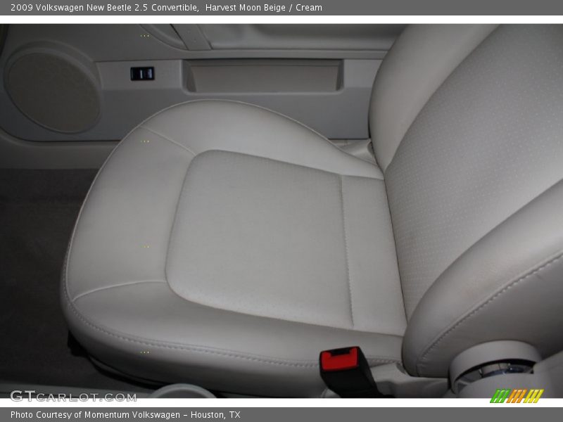 Harvest Moon Beige / Cream 2009 Volkswagen New Beetle 2.5 Convertible