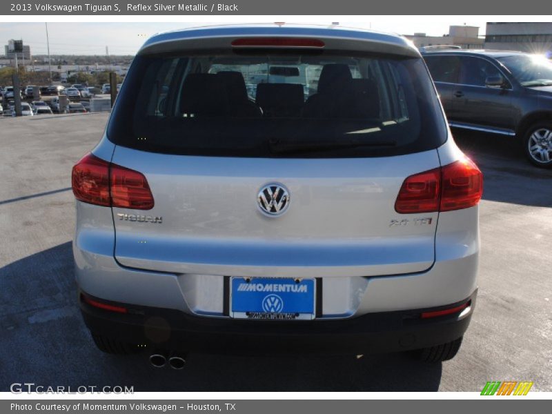 Reflex Silver Metallic / Black 2013 Volkswagen Tiguan S