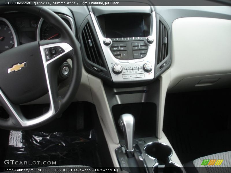 Summit White / Light Titanium/Jet Black 2013 Chevrolet Equinox LT
