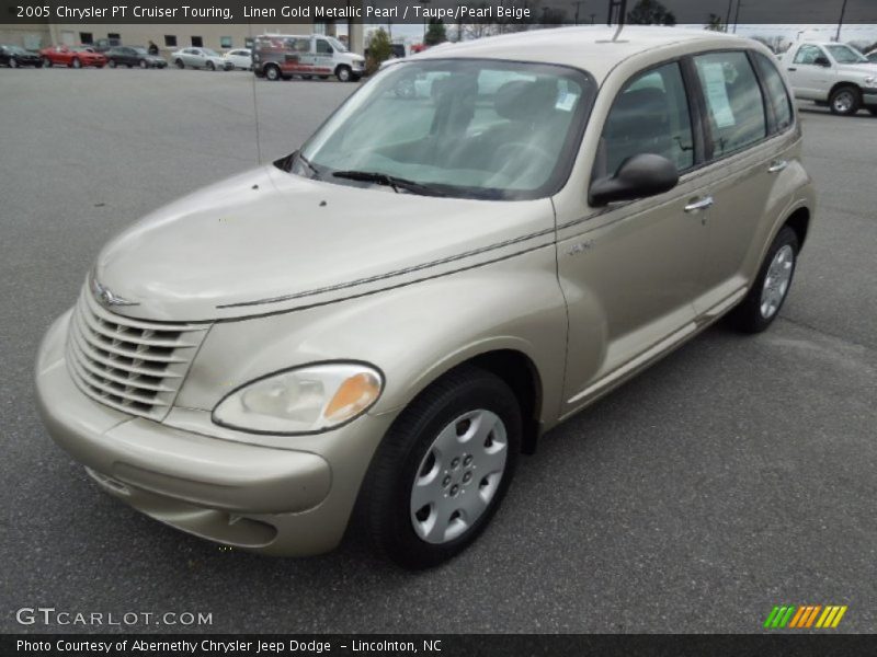 Front 3/4 View of 2005 PT Cruiser Touring