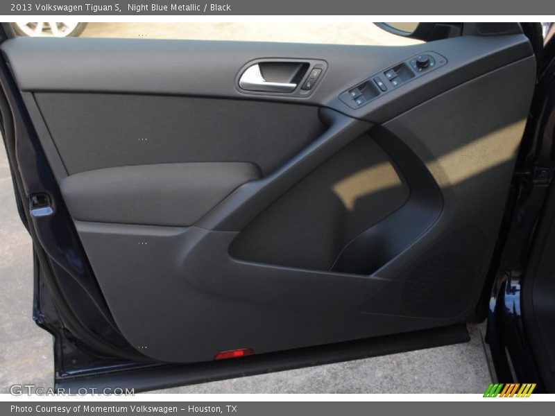 Night Blue Metallic / Black 2013 Volkswagen Tiguan S