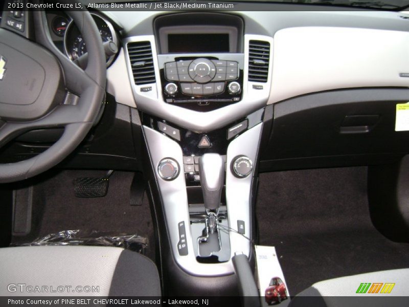 Atlantis Blue Metallic / Jet Black/Medium Titanium 2013 Chevrolet Cruze LS