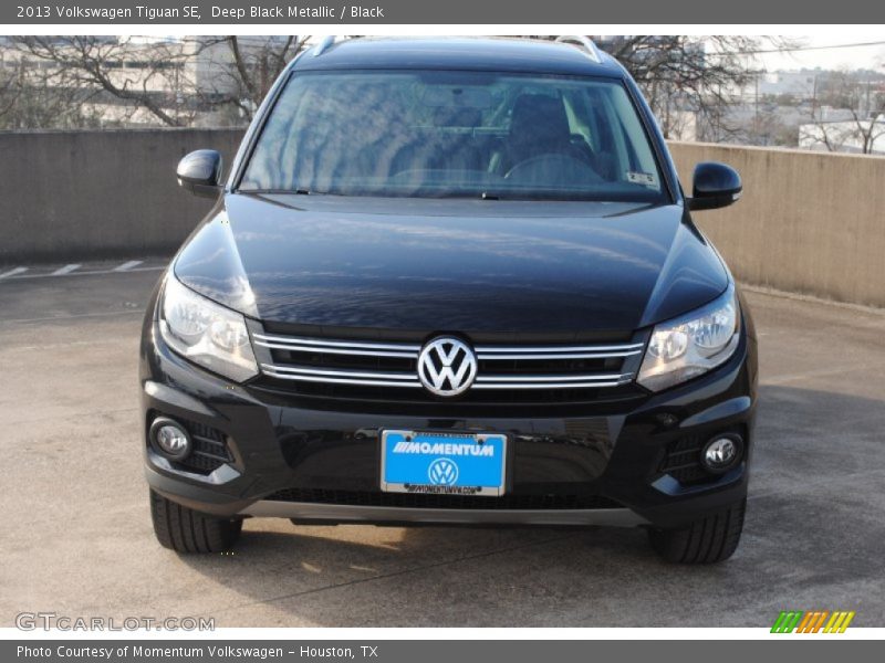 Deep Black Metallic / Black 2013 Volkswagen Tiguan SE