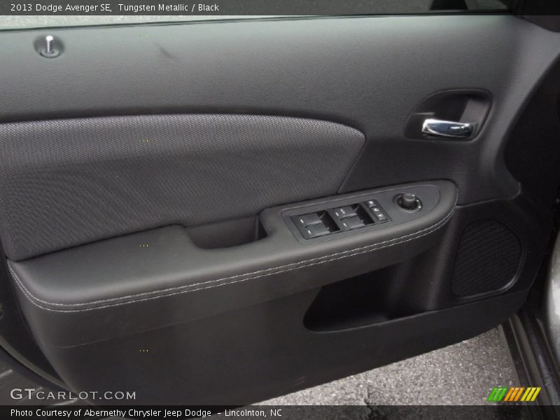 Tungsten Metallic / Black 2013 Dodge Avenger SE
