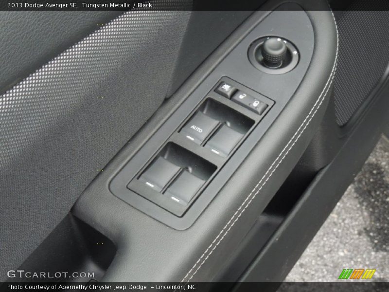 Tungsten Metallic / Black 2013 Dodge Avenger SE