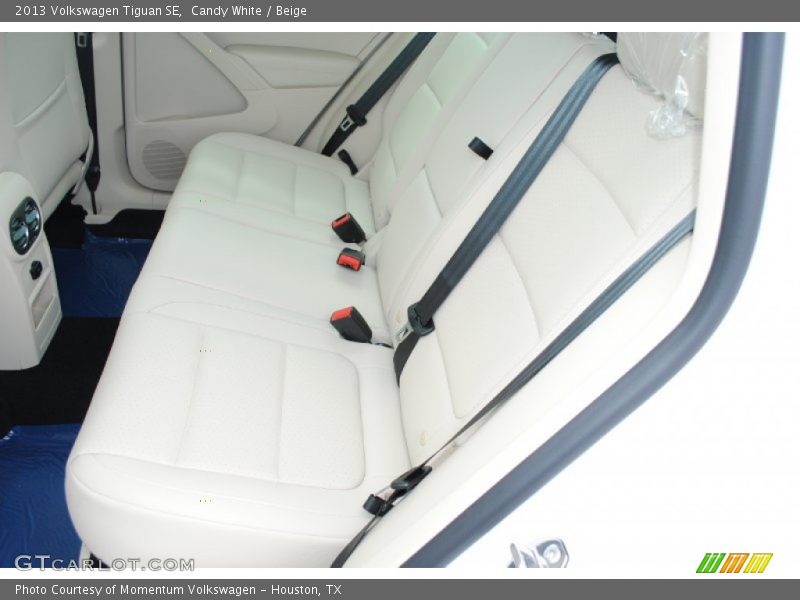 Candy White / Beige 2013 Volkswagen Tiguan SE