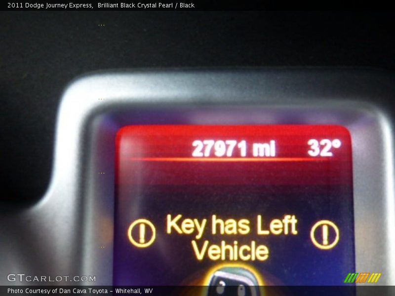 Brilliant Black Crystal Pearl / Black 2011 Dodge Journey Express