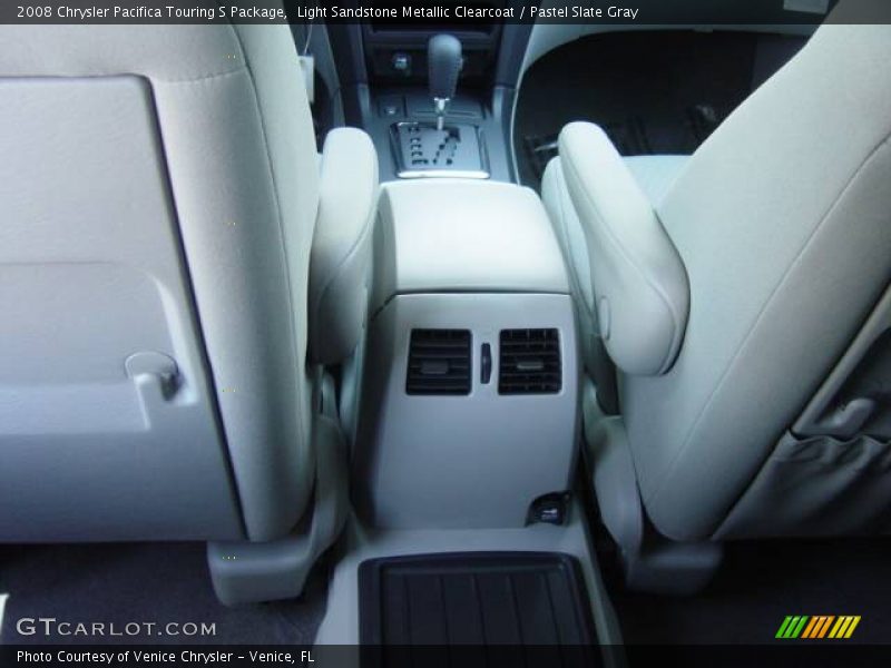 Light Sandstone Metallic Clearcoat / Pastel Slate Gray 2008 Chrysler Pacifica Touring S Package