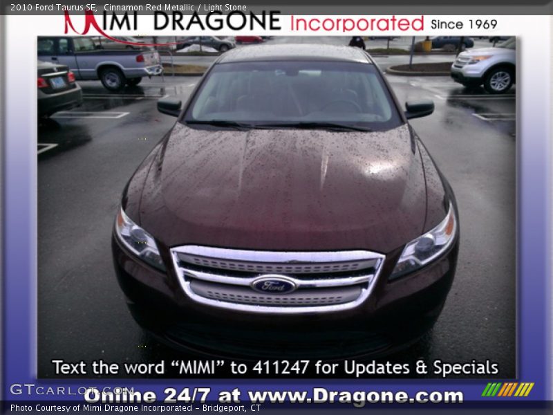 Cinnamon Red Metallic / Light Stone 2010 Ford Taurus SE