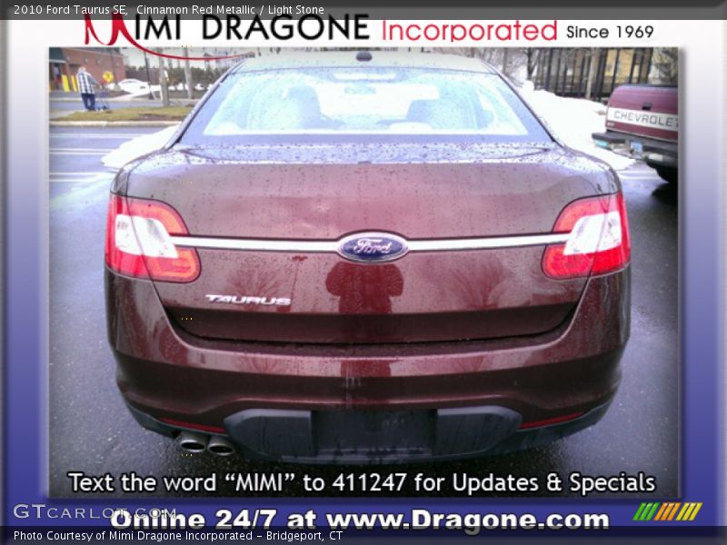 Cinnamon Red Metallic / Light Stone 2010 Ford Taurus SE
