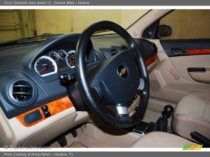 Summit White / Neutral 2011 Chevrolet Aveo Aveo5 LT