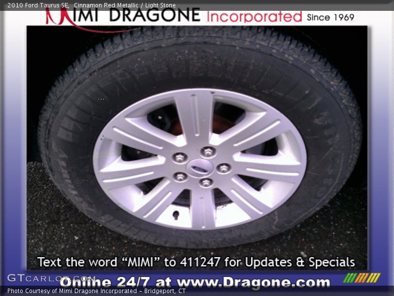 Cinnamon Red Metallic / Light Stone 2010 Ford Taurus SE