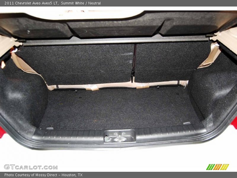 Summit White / Neutral 2011 Chevrolet Aveo Aveo5 LT