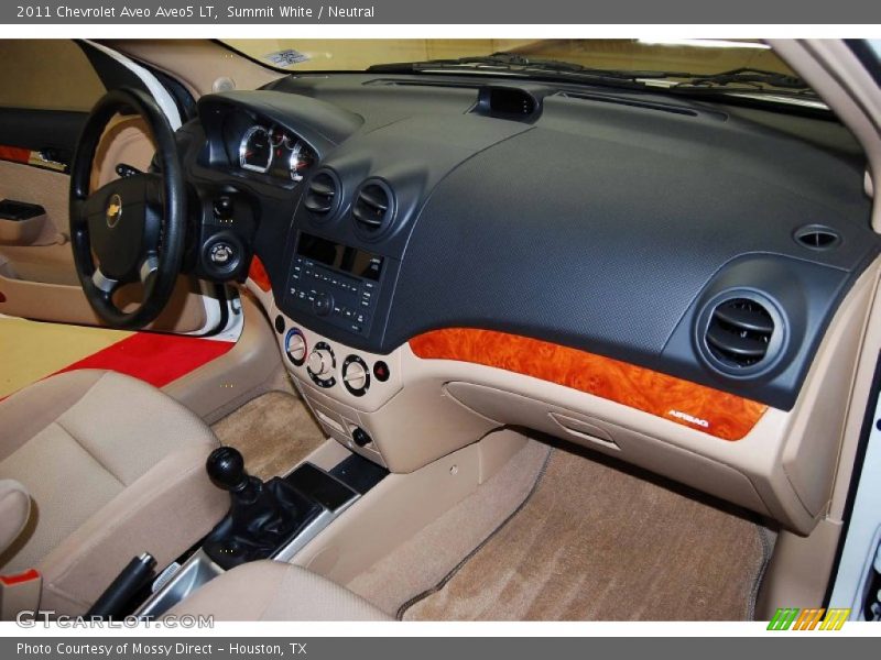 Summit White / Neutral 2011 Chevrolet Aveo Aveo5 LT