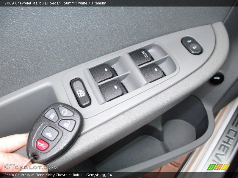 Summit White / Titanium 2009 Chevrolet Malibu LT Sedan