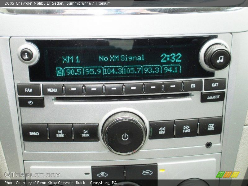 Summit White / Titanium 2009 Chevrolet Malibu LT Sedan