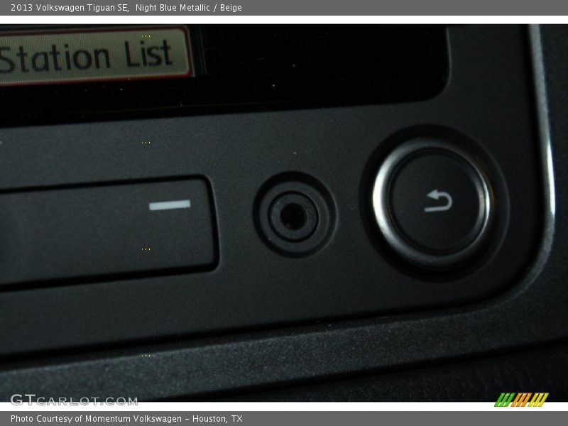Night Blue Metallic / Beige 2013 Volkswagen Tiguan SE