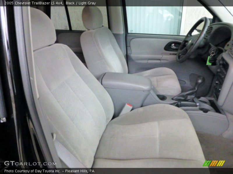Black / Light Gray 2005 Chevrolet TrailBlazer LS 4x4