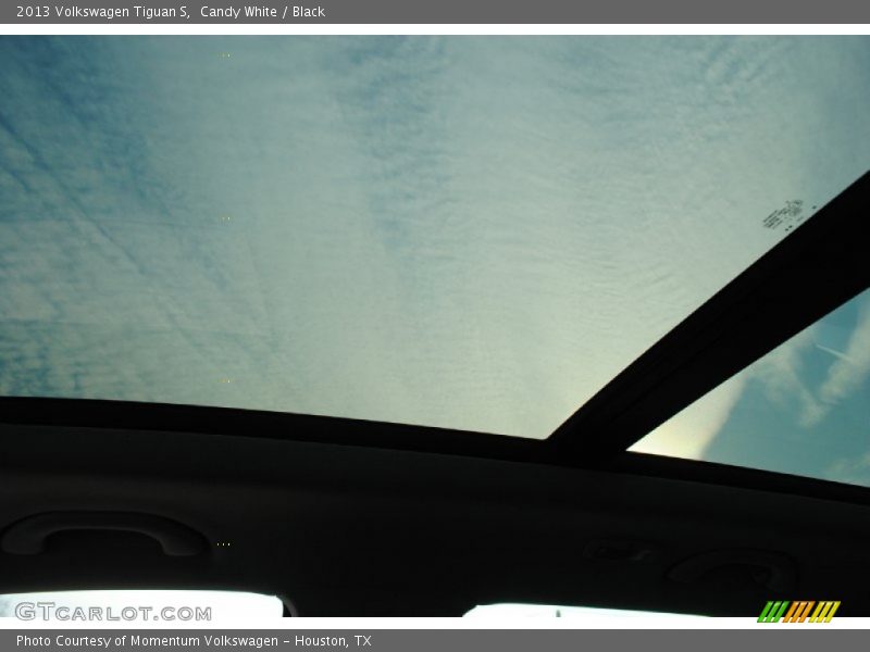 Candy White / Black 2013 Volkswagen Tiguan S