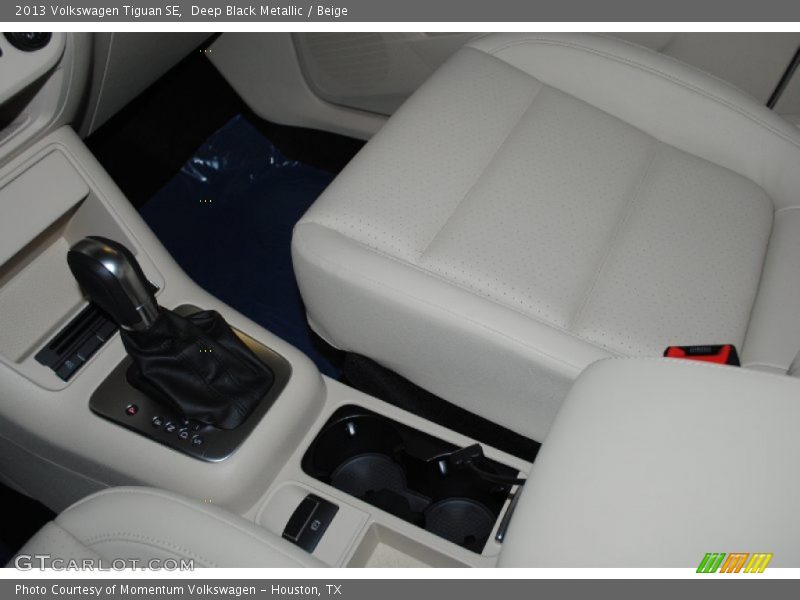 Deep Black Metallic / Beige 2013 Volkswagen Tiguan SE