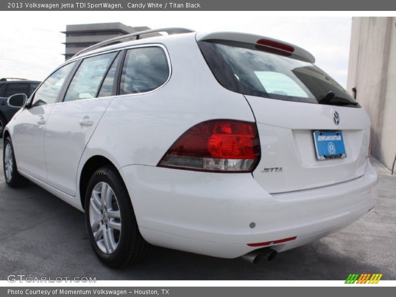 Candy White / Titan Black 2013 Volkswagen Jetta TDI SportWagen