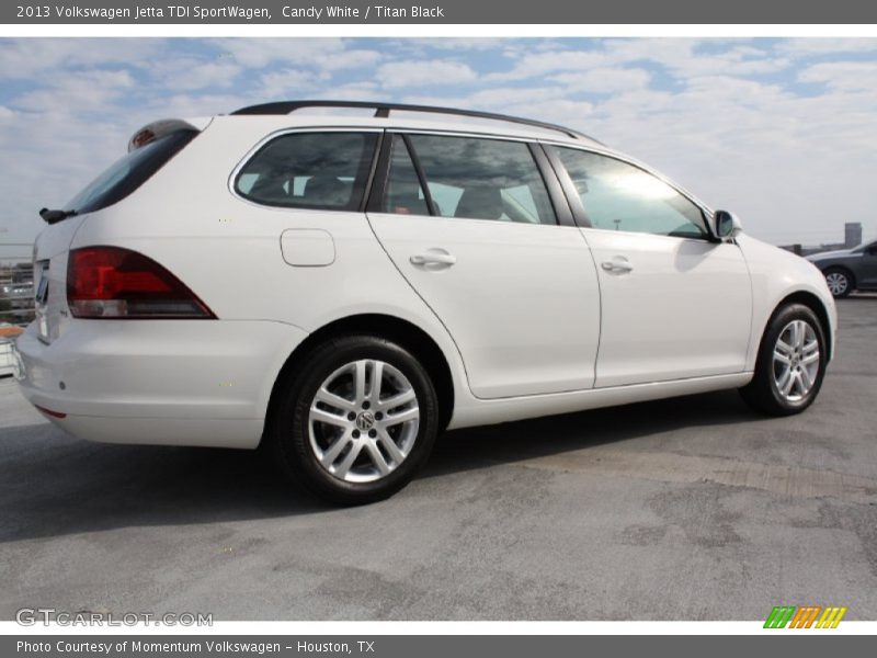 Candy White / Titan Black 2013 Volkswagen Jetta TDI SportWagen